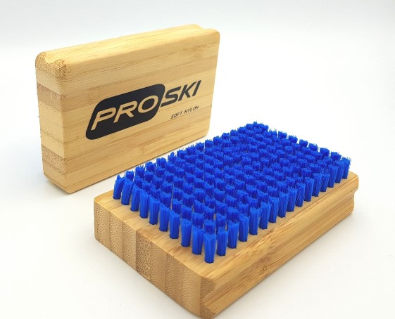853335 Щетка PROSKI Мягкий нейлон