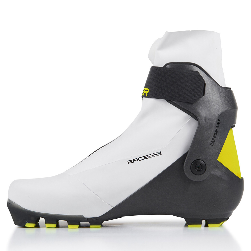 S11523V Лыжные ботинки жен. FISCHER Skate, система NNN Carbonlite WS, цв. белый