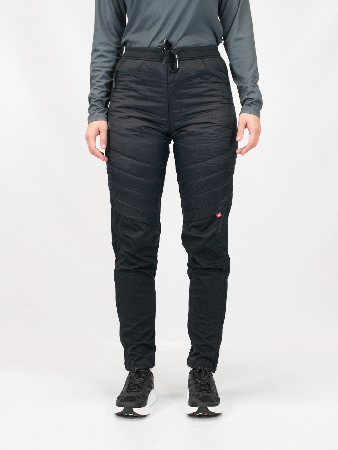 191212-0001 Брюки жен. NONAME HYBRID PANTS 24 WOS, цв. черный