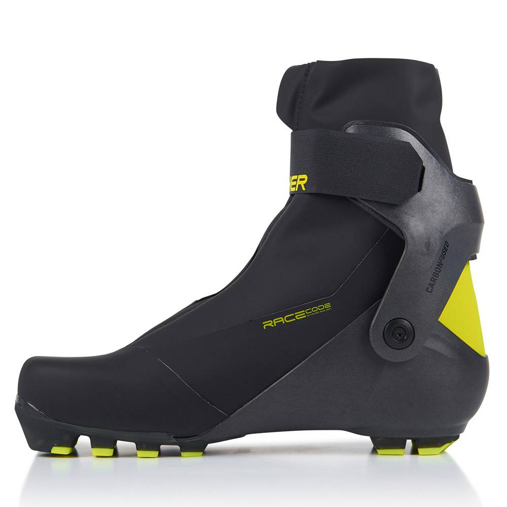 S10023 Лыжные ботинки унисекс FISCHER Skate, система NNN Carbonlite, цв.черный