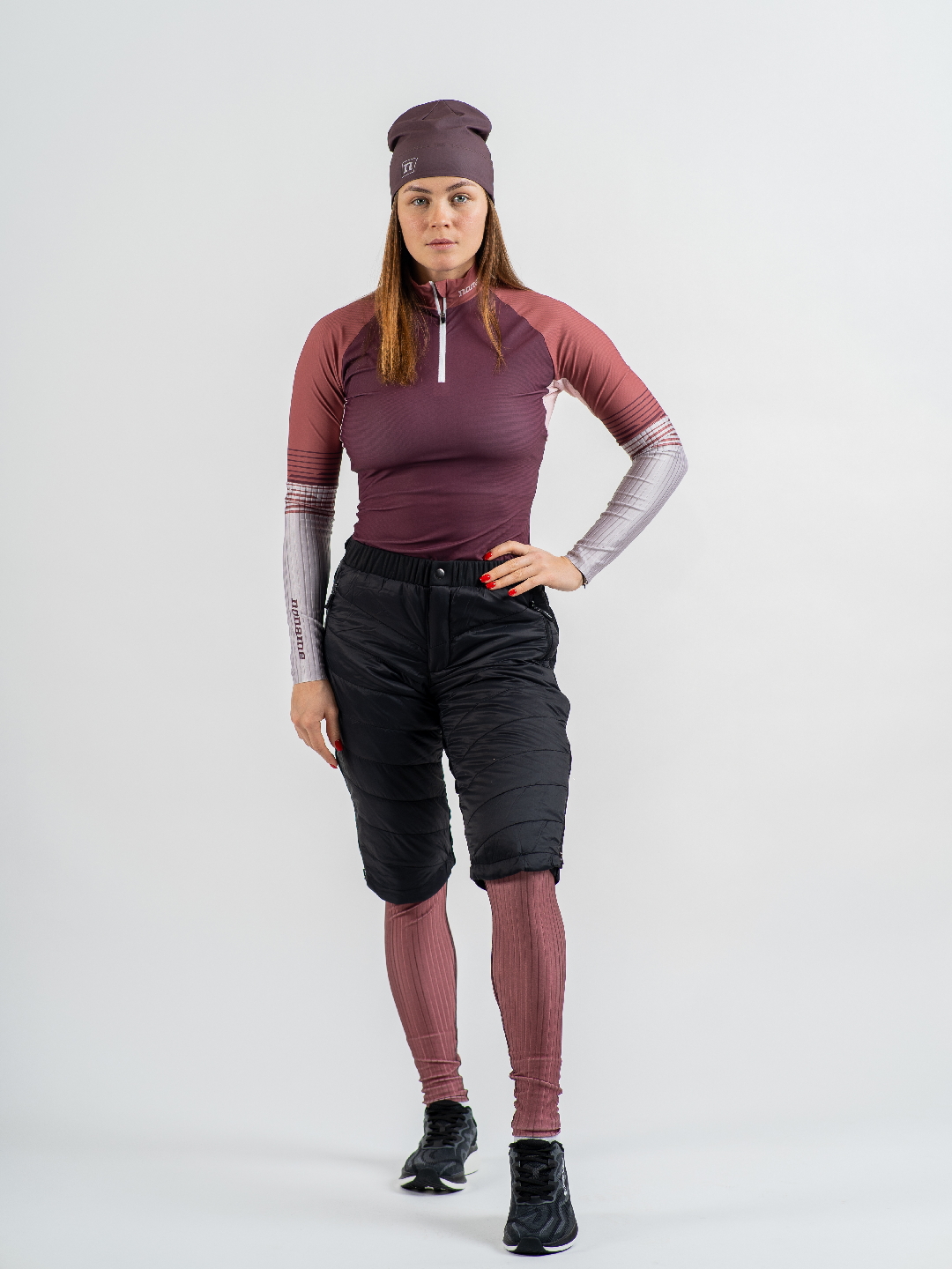 2001801-0001 Шорты утепленные жен. NONAME SKI SHORTS 24 WOS, цв. чернные